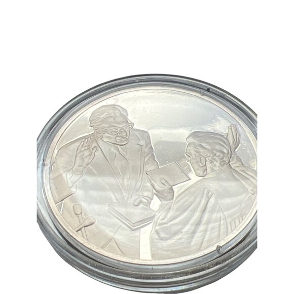 1974 Medallic Yearbook Sterling Silver Proof Rockefeller Becomes Vice President - Picture 2 of 3